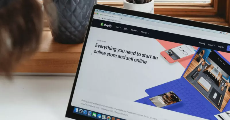 A new Liquid input setting has been added to the theme editor in Shopify Online Store 2.0