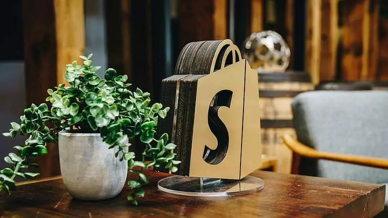 Shopify Plus stores