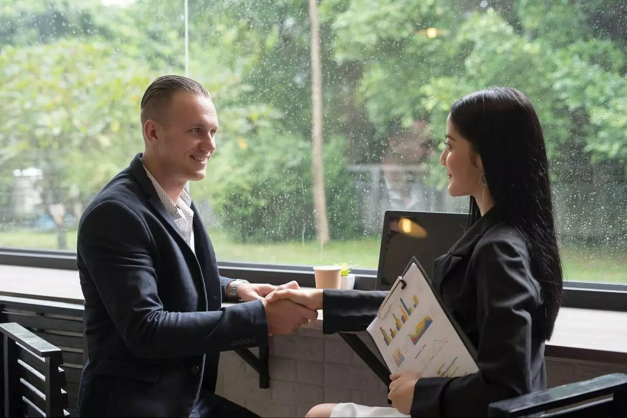 Subscription business model build relationship