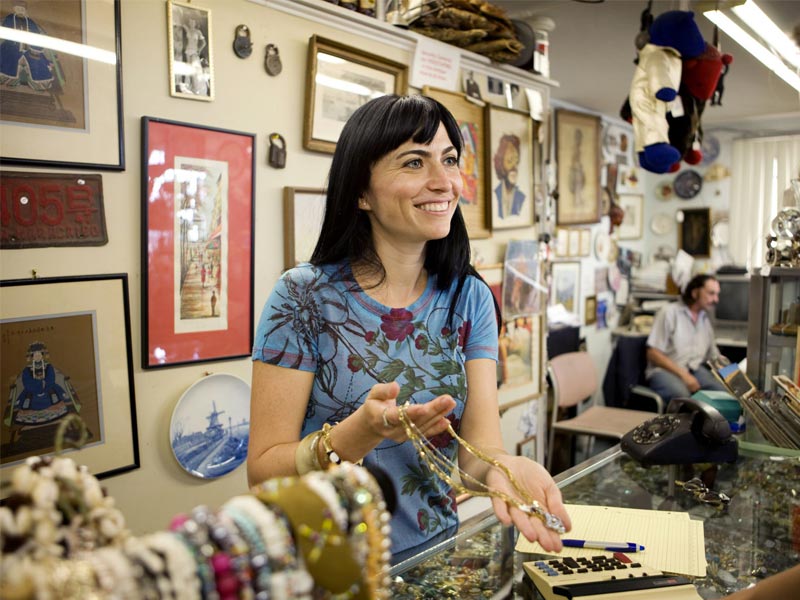 How to Market Your Jewelry Business Online 2