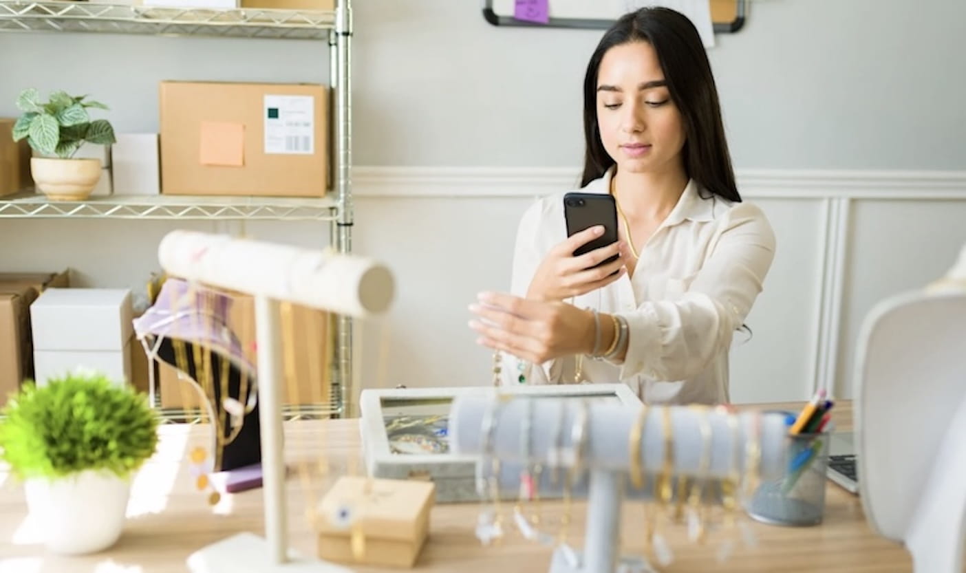 How to start a jewelry business social media